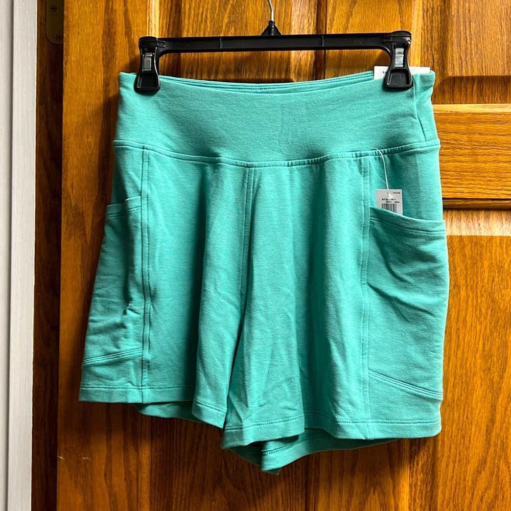 French Terry high-rise green shorts